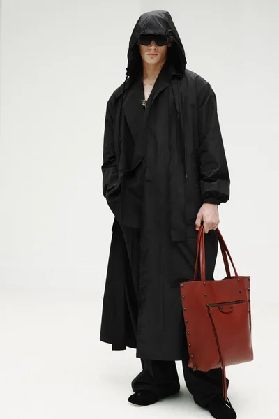 Look 12